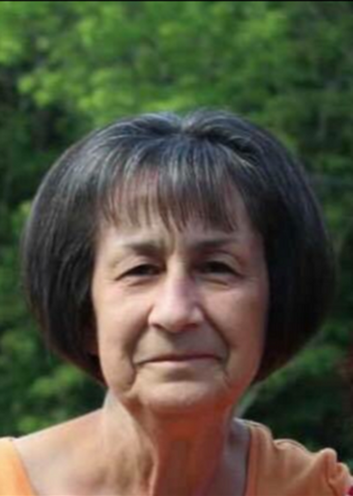 Suzanne (Sherrill)  Mitchum Profile Photo