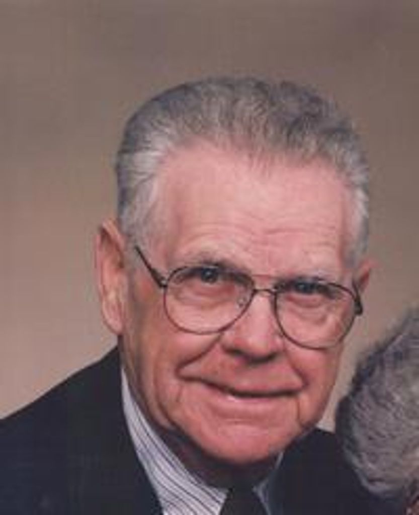 Robert E. Lyon