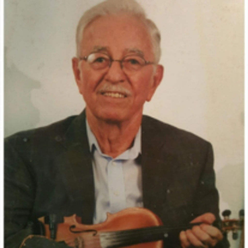 Laten Thomas Miller