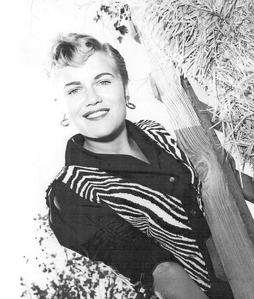 Shirley Ann Del Faro