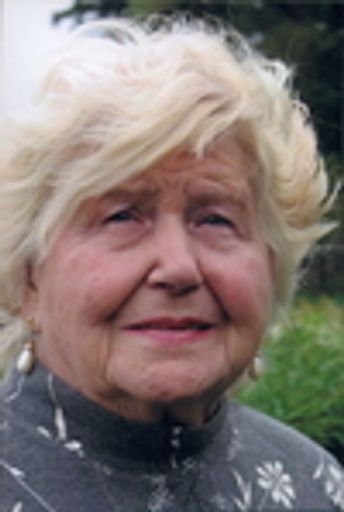Doris Lawson photo gallery thumbnail 3 of 4