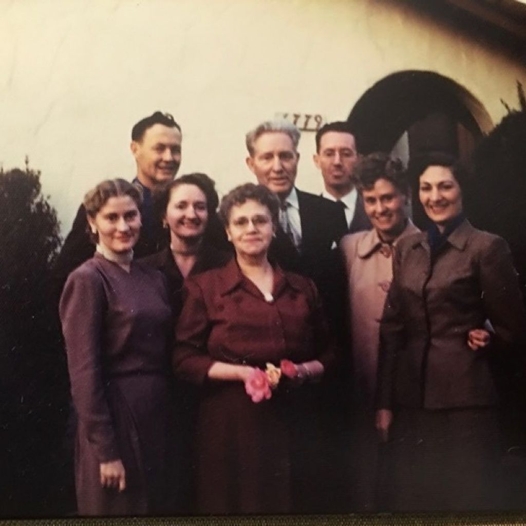 Carol Rae  Bunker Sonntag