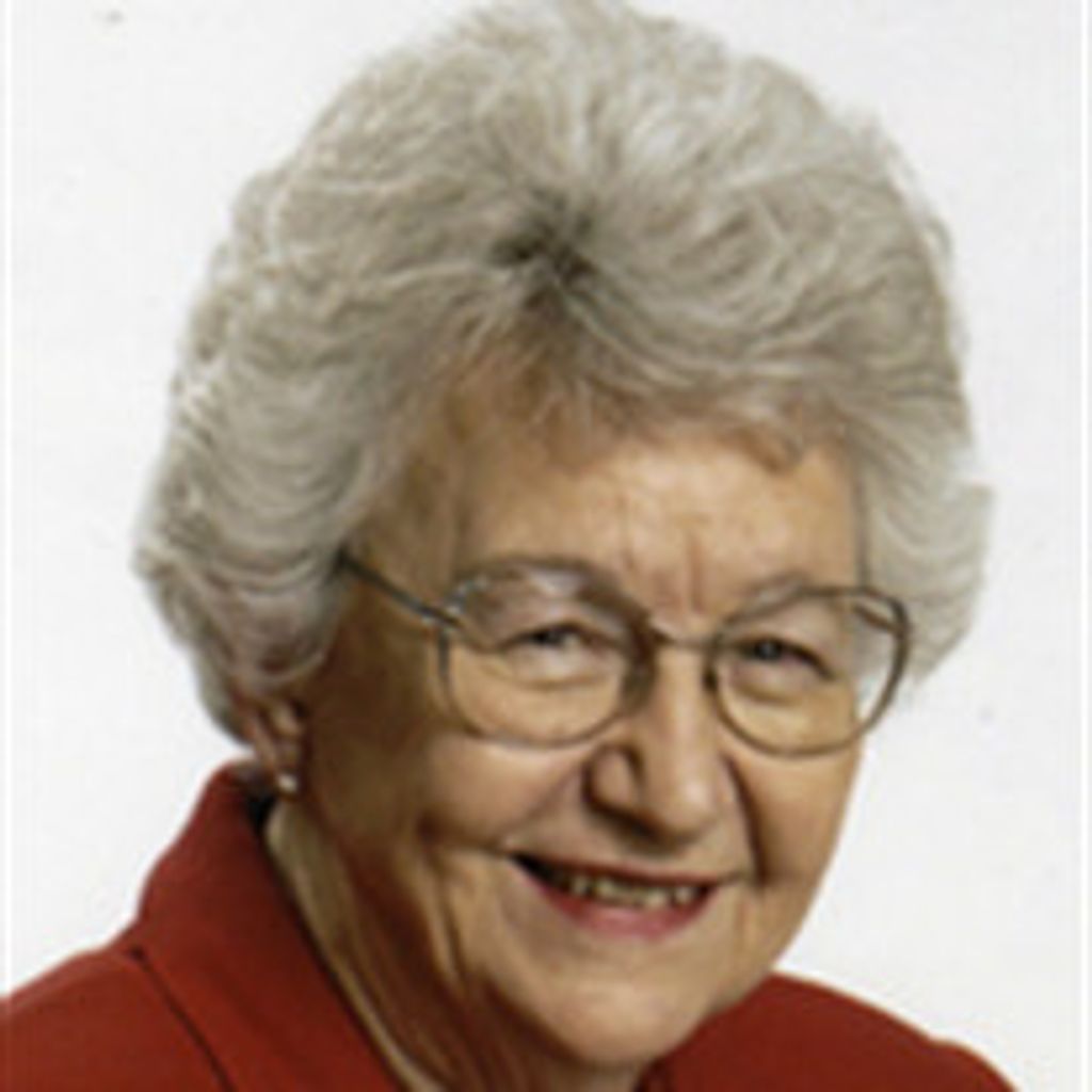 Elisabeth "Beth" Schroder (Clause)
