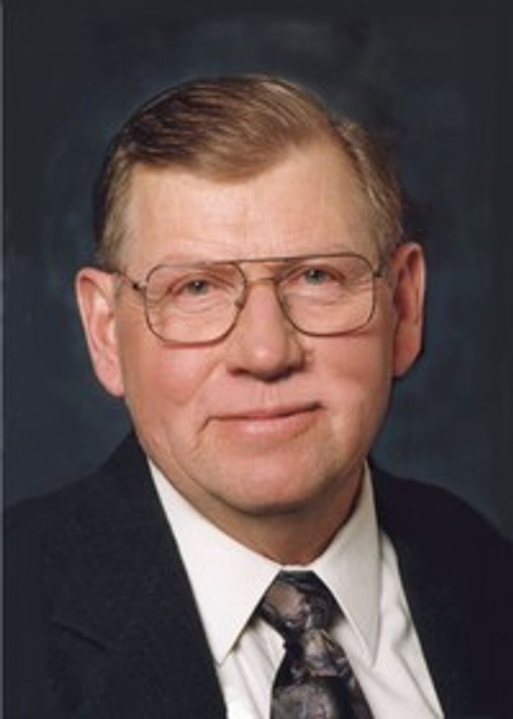 Raymond D. Lundblad Profile Photo
