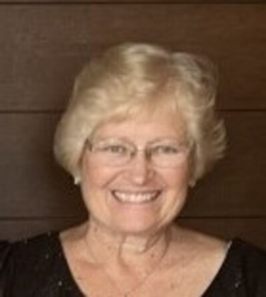 Loreen "Lori" E. Hanson Profile Photo