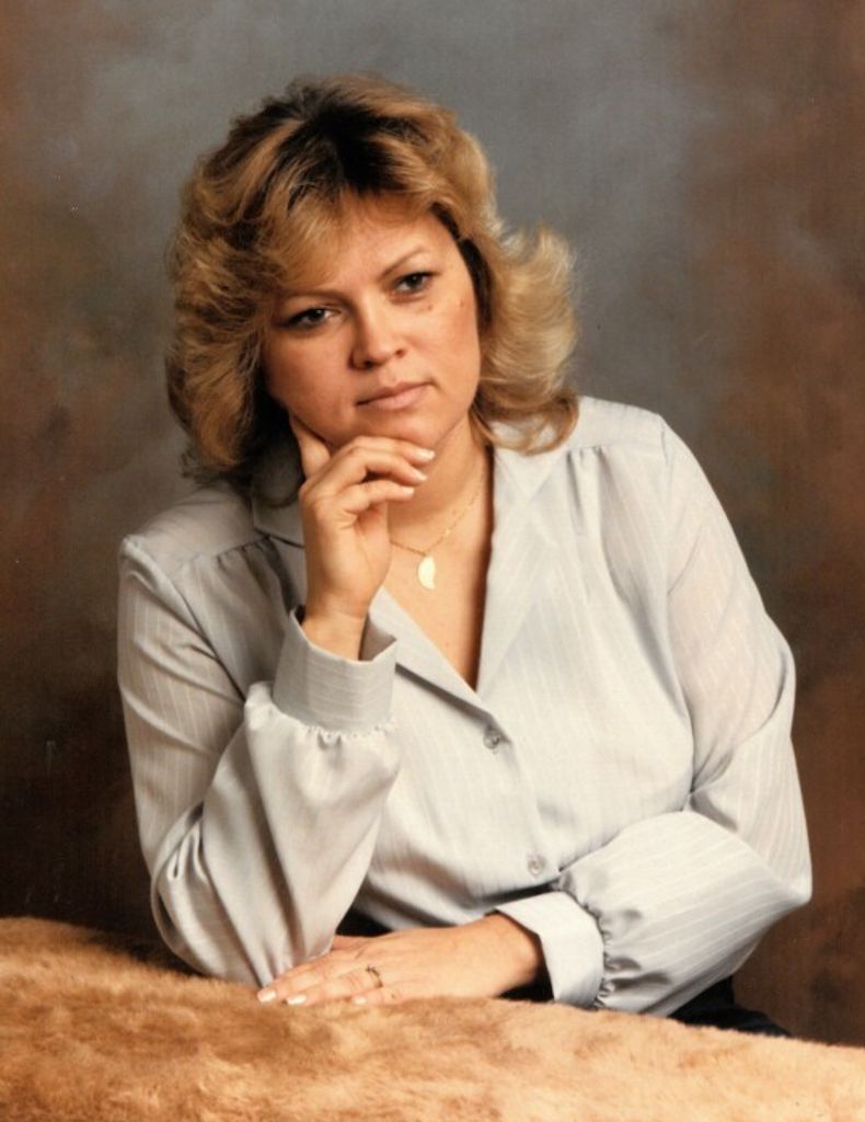Connie Shelton