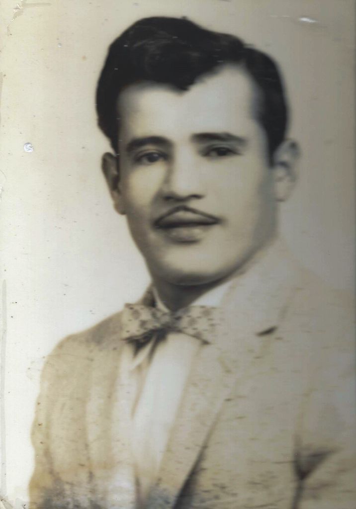 Juan Flores Carrion Profile Photo