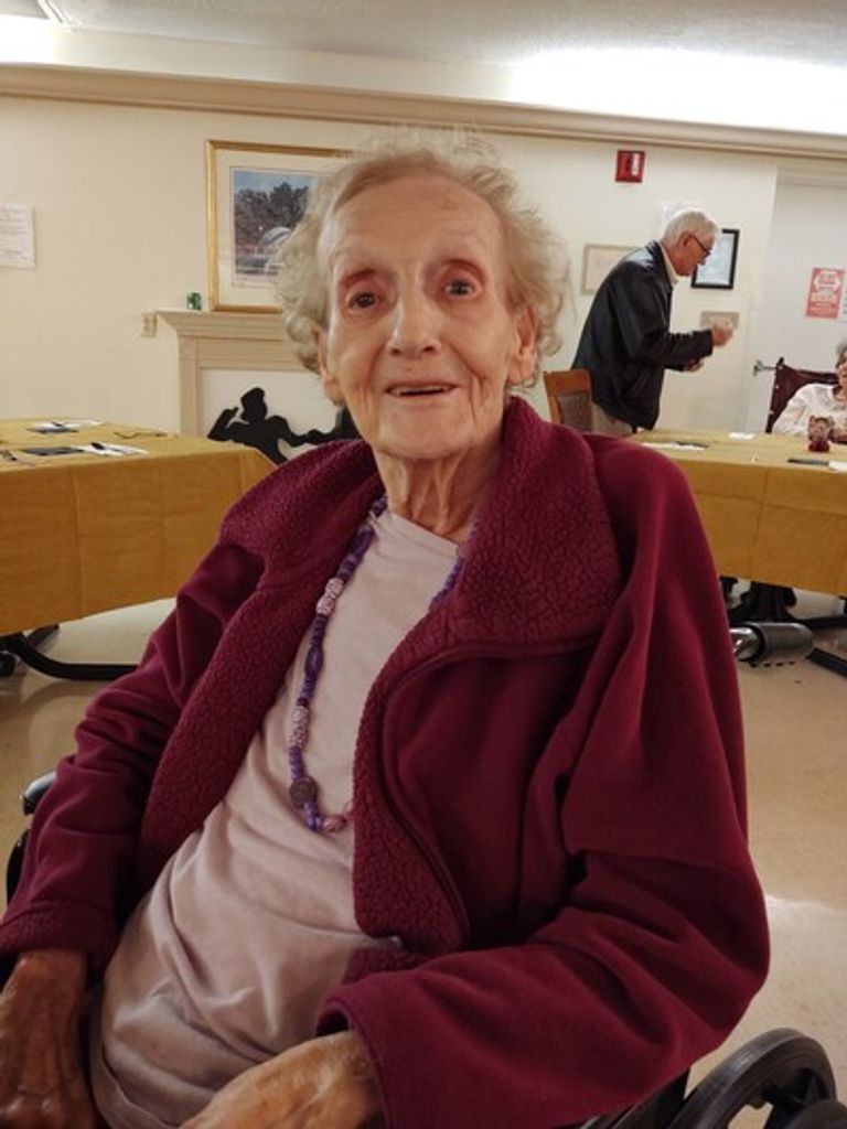 Evelyn Hertig Curry Profile Photo