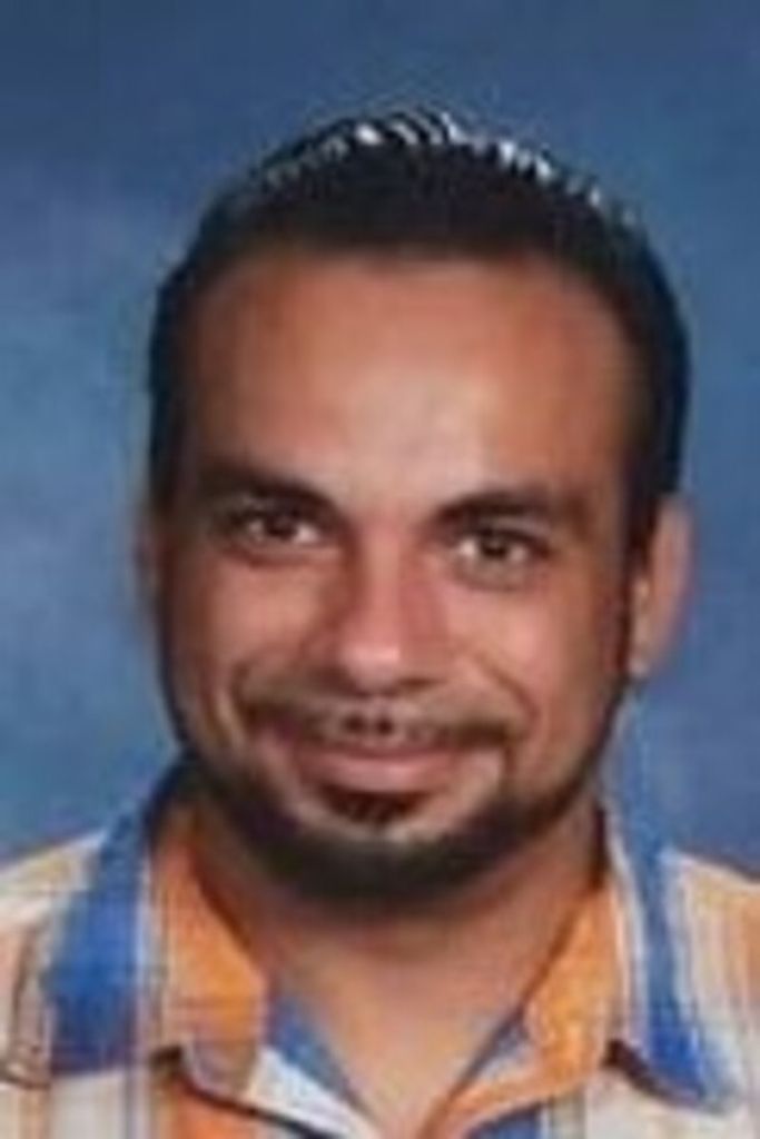Luis Ramon Robles Profile Photo