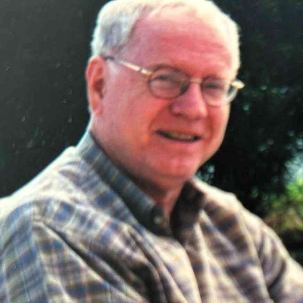 Tom Gury Burrows Profile Photo