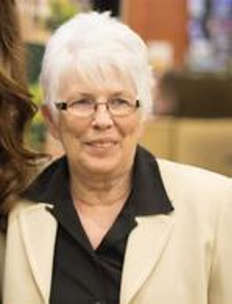Dianne Mccown (Lyle) Profile Photo