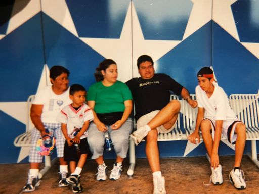 Juan Jose Gonzalez photo gallery thumbnail 34 of 377