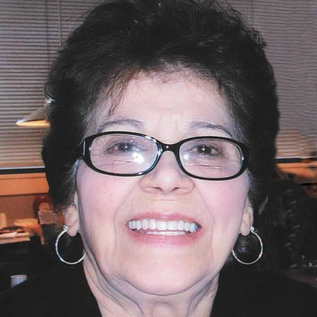 Rosa M. Ferreira