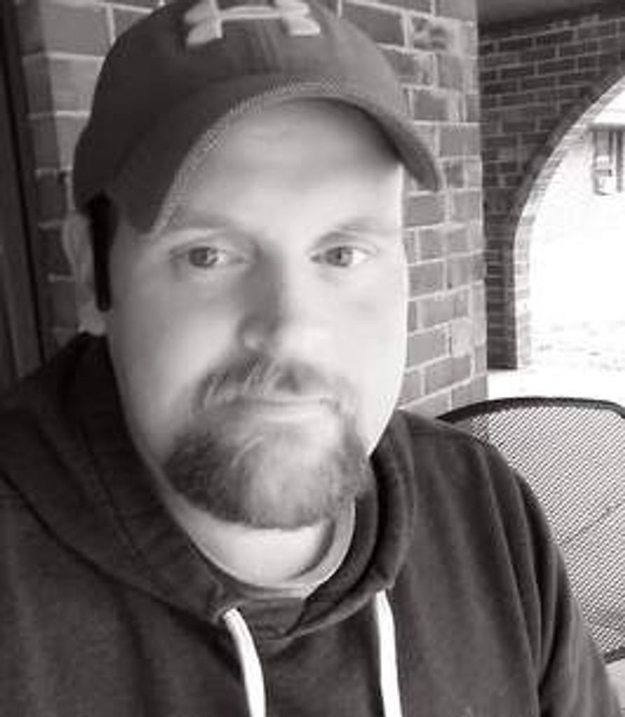 Jonathan Riley Profile Photo