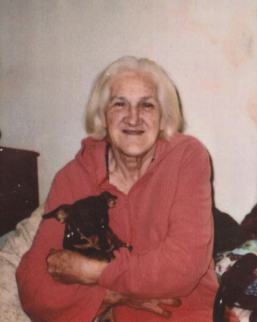 Leona E. Saunders Profile Photo