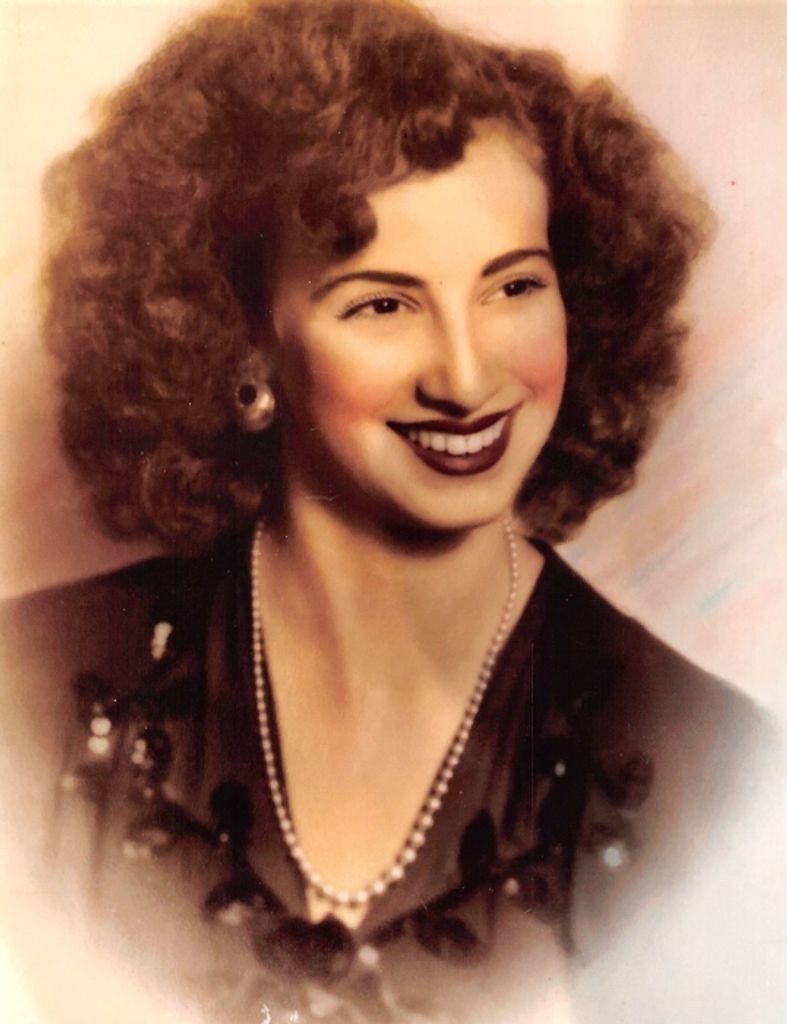 Anne Rich