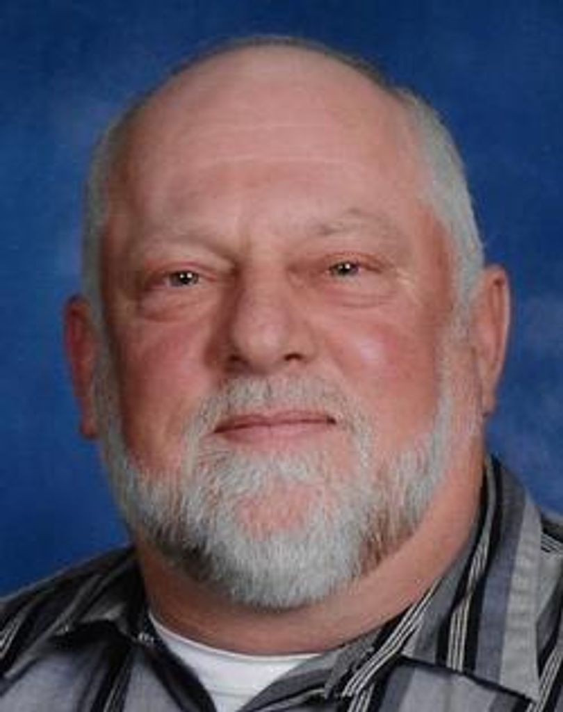 Michael Thompson Profile Photo