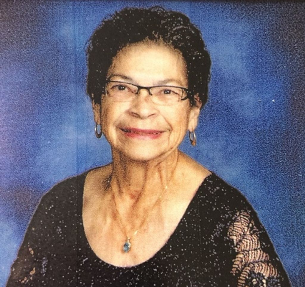 Louise Salazar Profile Photo