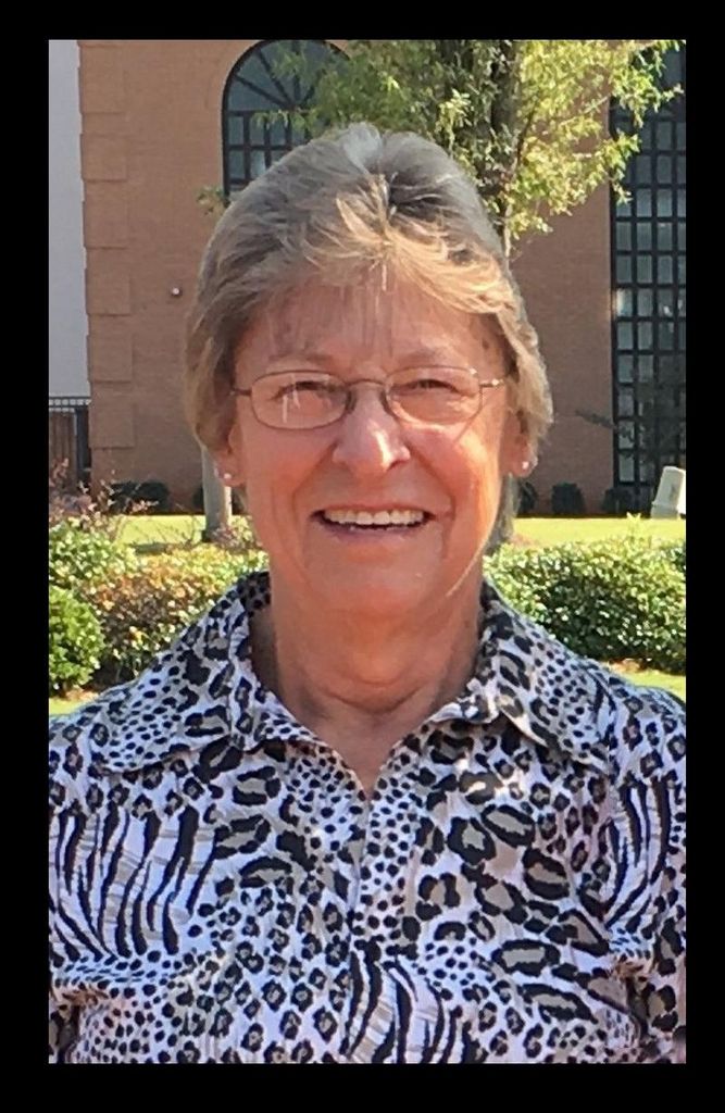 Evis Jennean Thompson Profile Photo