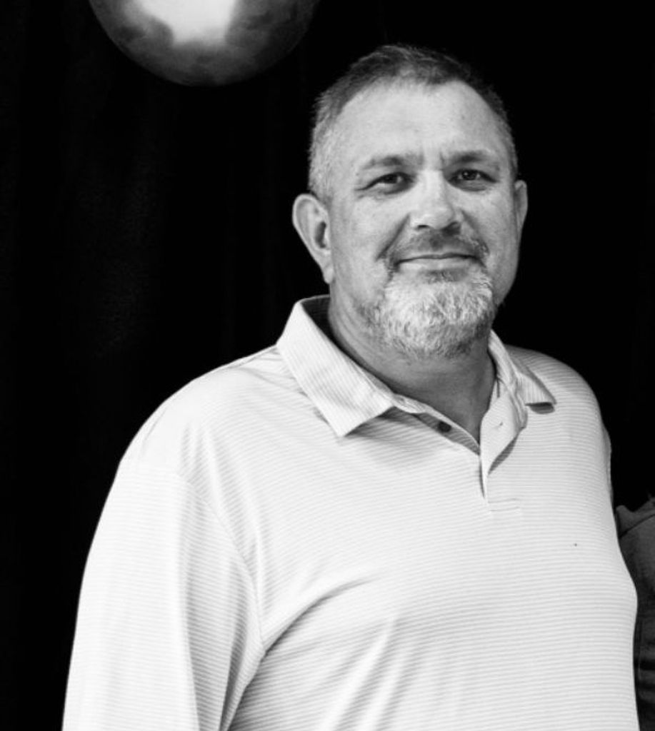 Robert P Miskelley