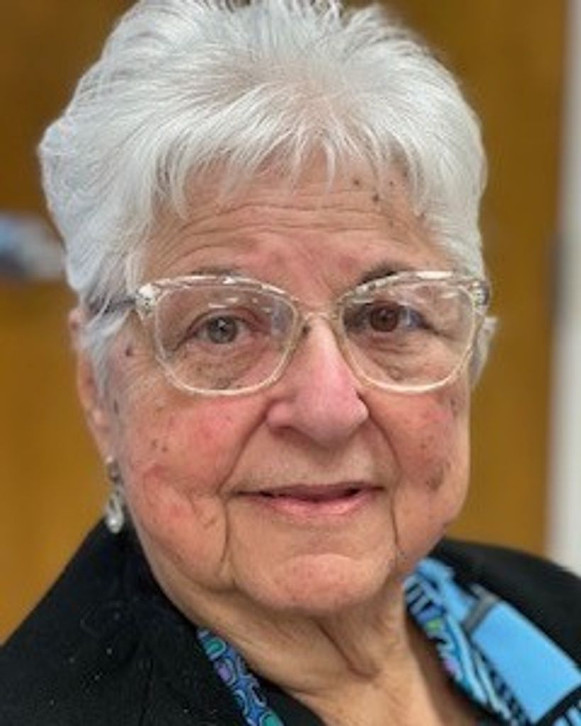 Bernadette "Bea" Plowden Profile Photo