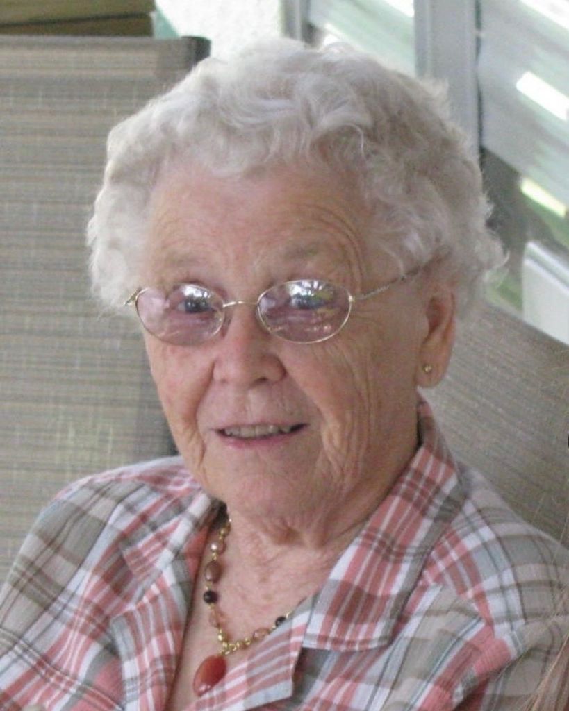 Pauline Stephenson Profile Photo