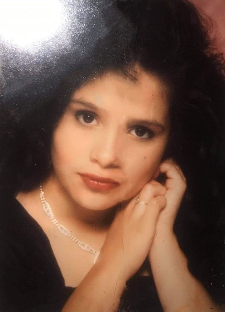 Theresa Castillo