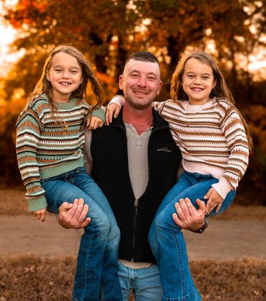 Dustin "Todd" Kitchens Profile Photo