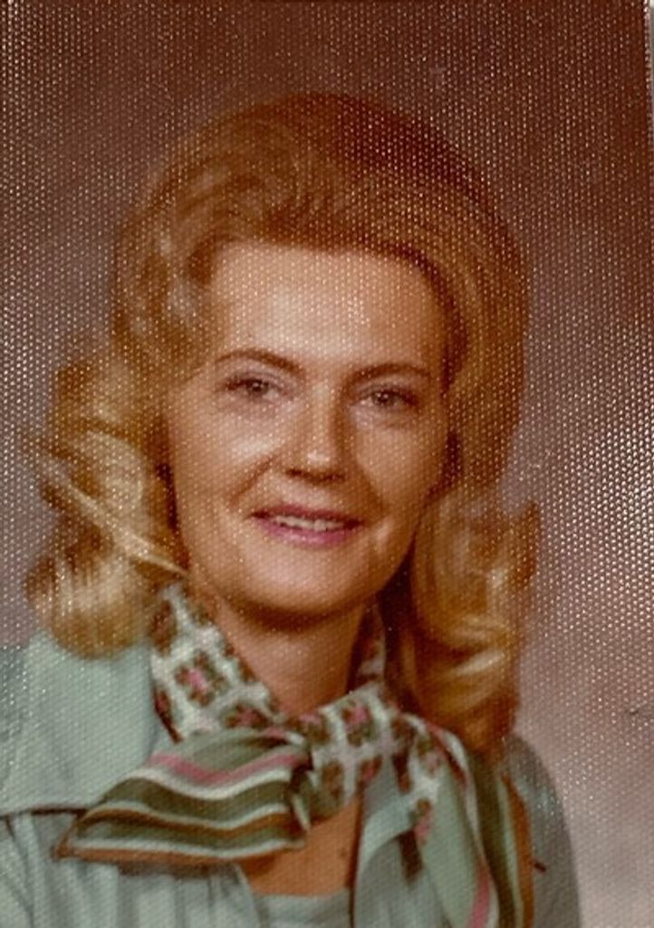 Maggie Lee Amburn Profile Photo