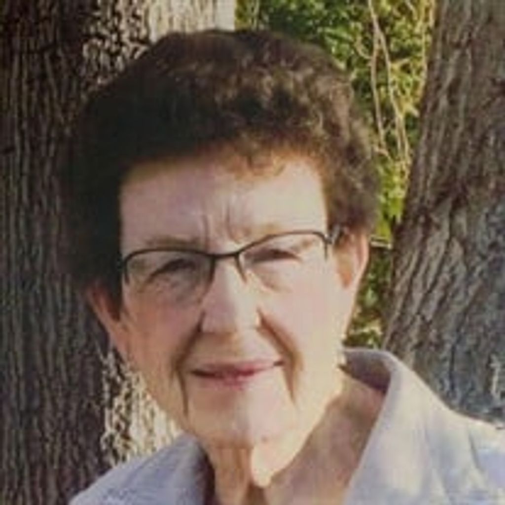 Esther L Erdman