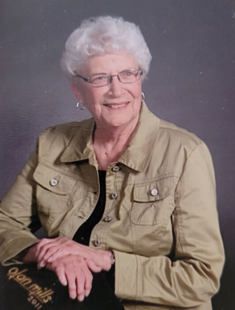 Patsy "Pat" Holmes