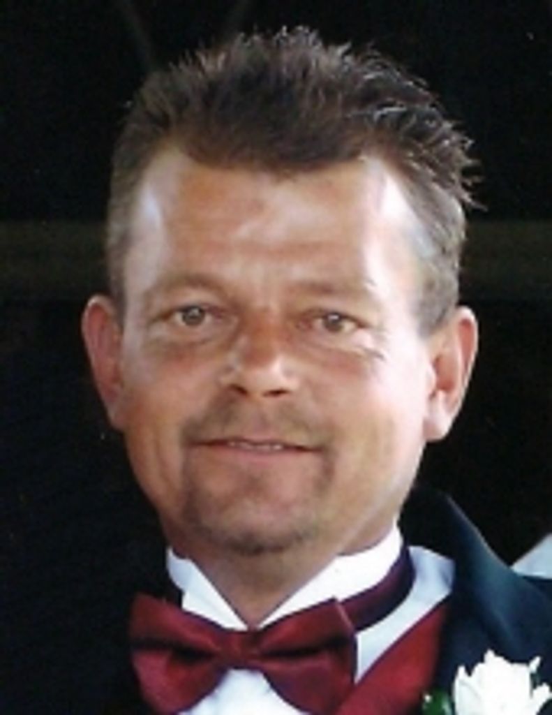 Christopher L. "Chris" Beesecker