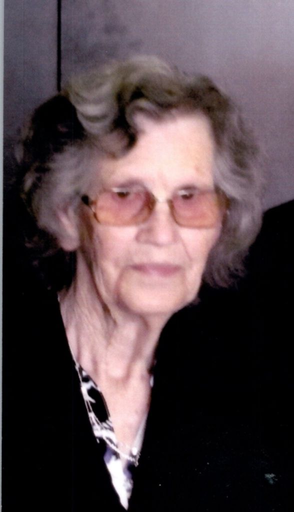 Viola Eva Tinnel Profile Photo