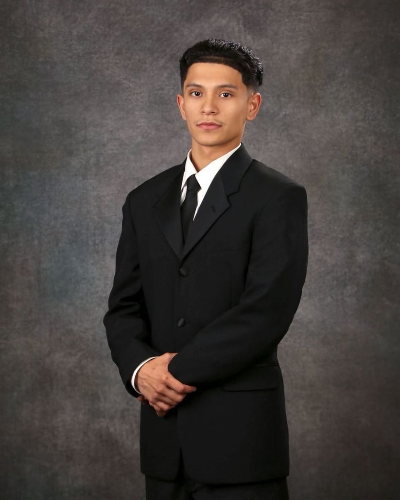 Noah Garcia Profile Photo