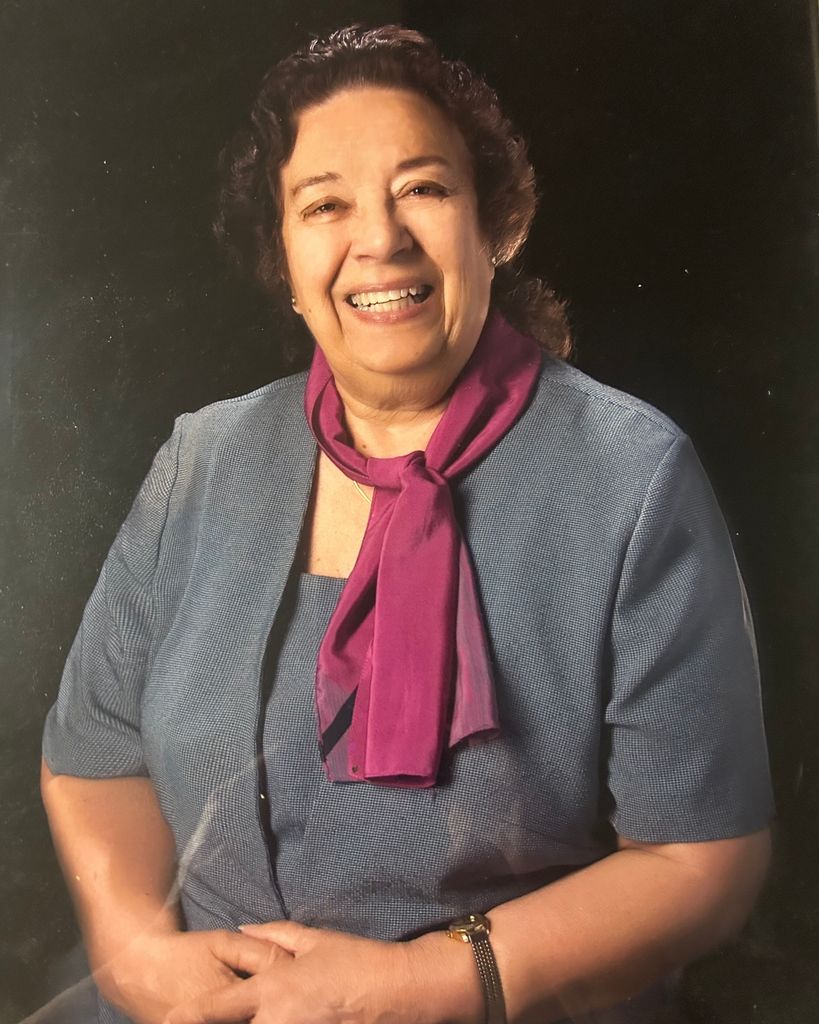 Maria Elisa Peñafiel Profile Photo