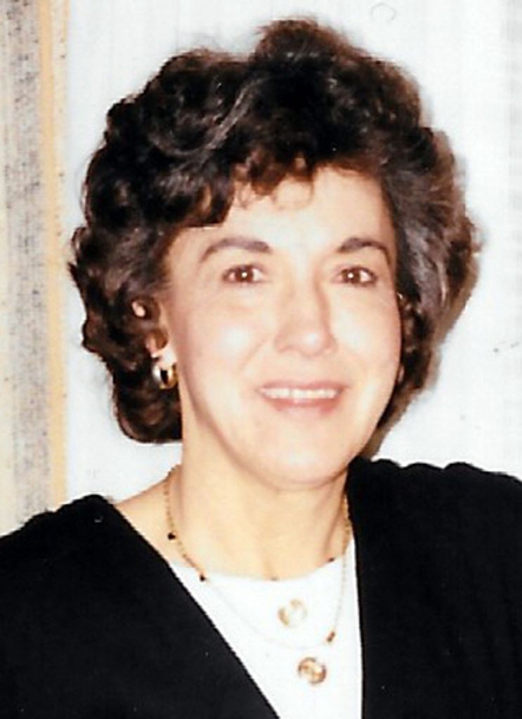 Claire Domnick