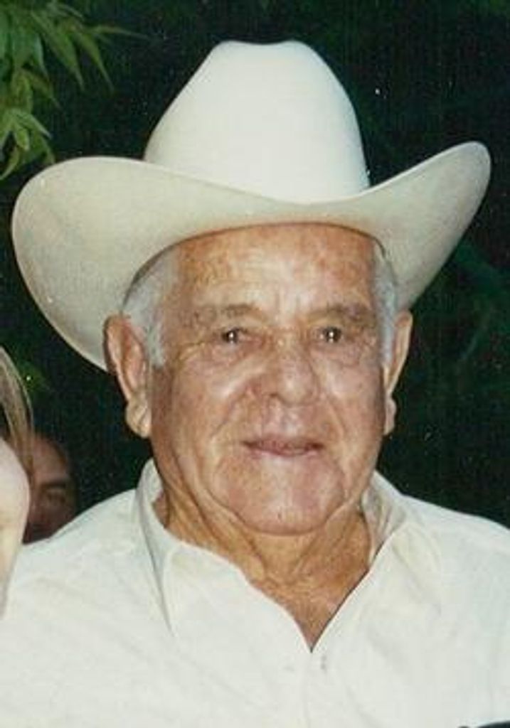 Julian D. Montaño Profile Photo