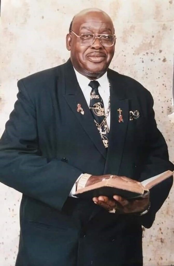 Rev. Robert Owens, Sr.
