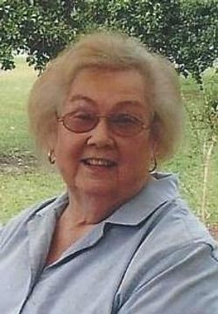 Nadine Crosby Profile Photo