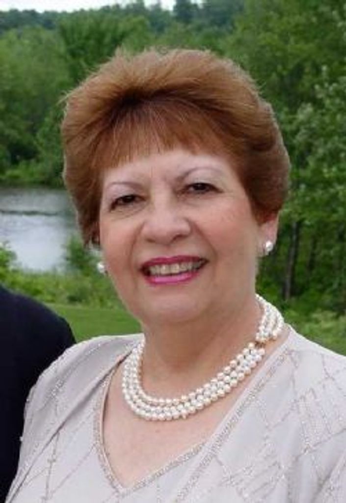 Ana "Anin" Irene Pérez