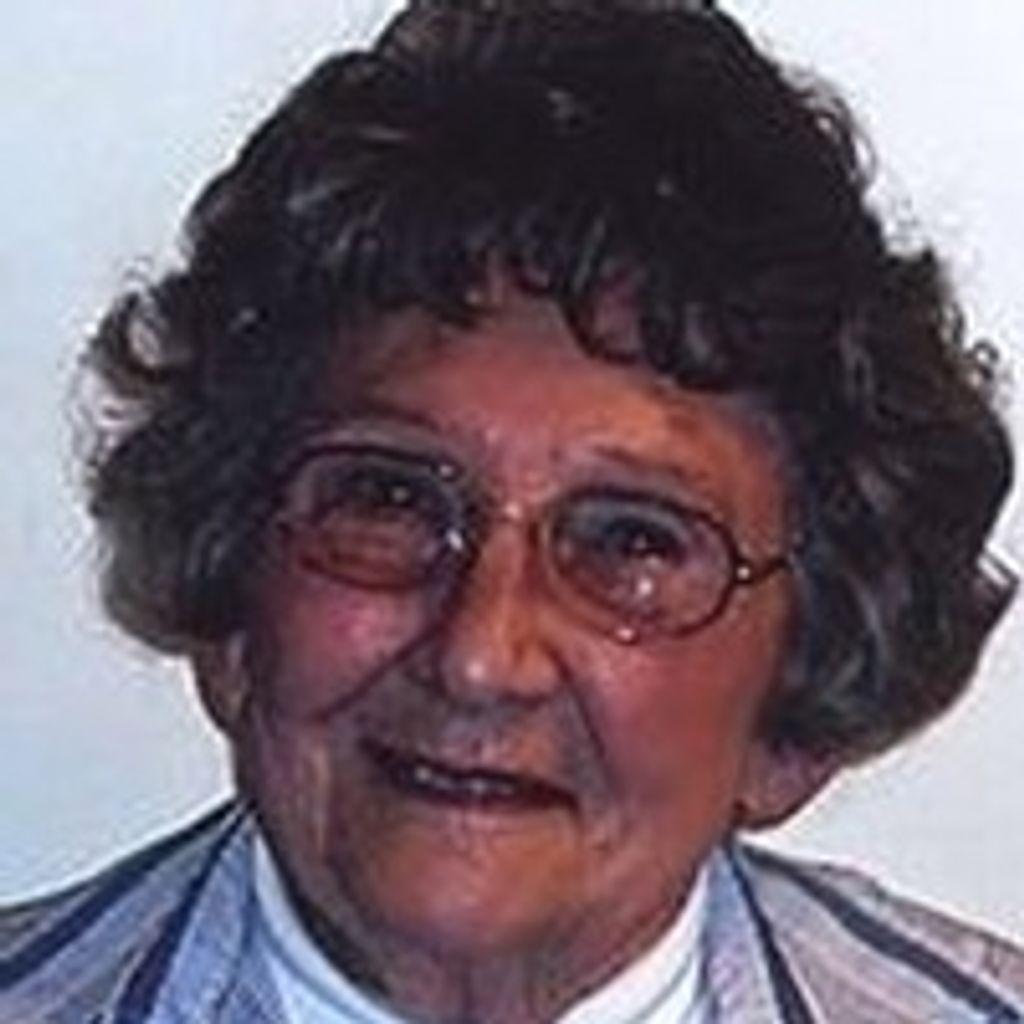 Doris  E. Blomgren