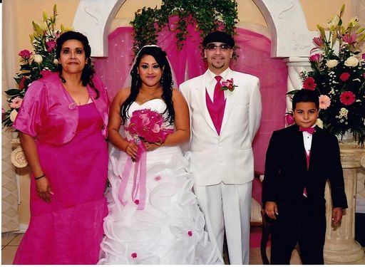 Irma Ayala photo gallery thumbnail 10 of 141