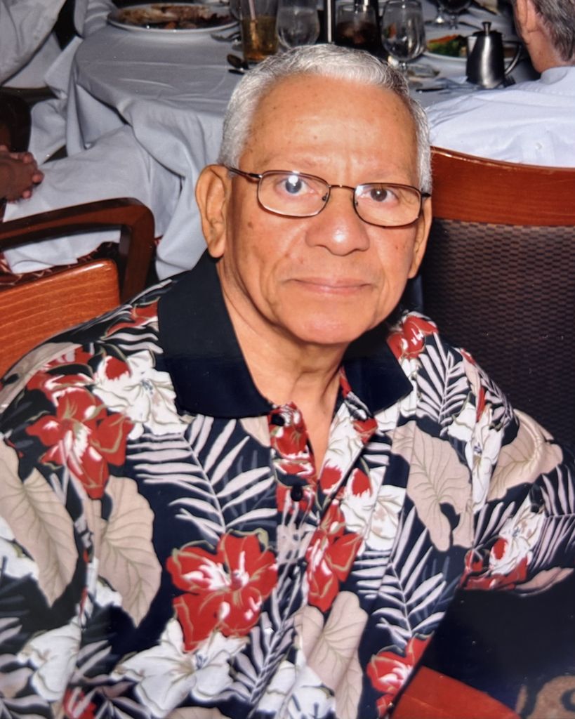 Woodrow Enrique Colon Profile Photo