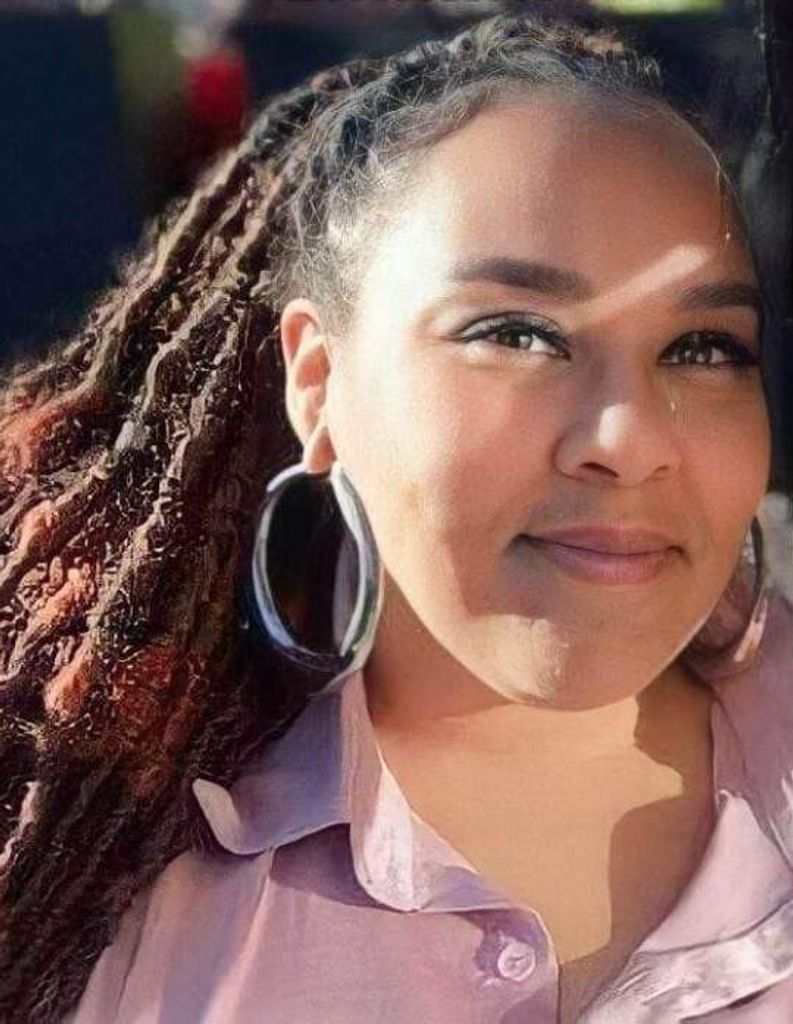 Ashley R. Lessard-Neron Profile Photo