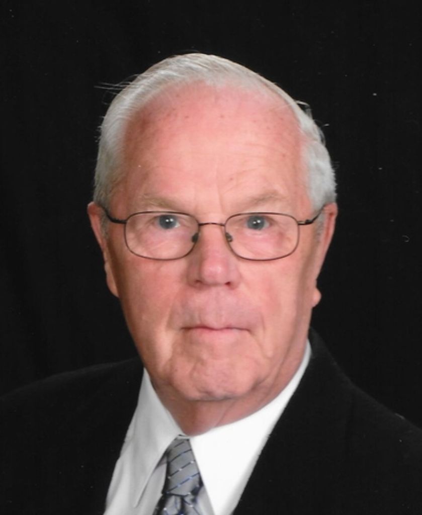 Robert J. Hellmann Profile Photo