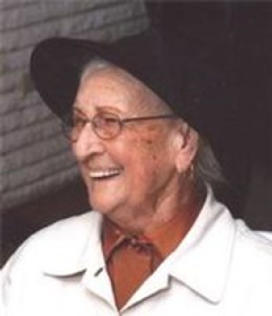 Lizzie Romero Soigne