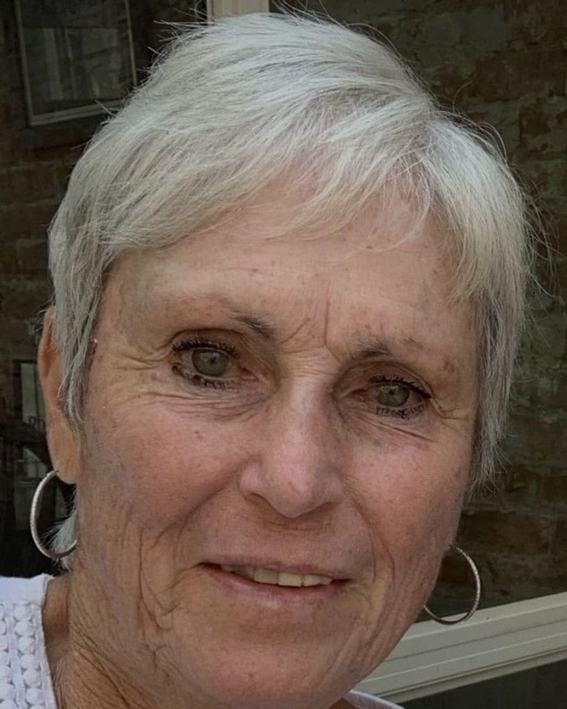Sarah Sue Dean Profile Photo