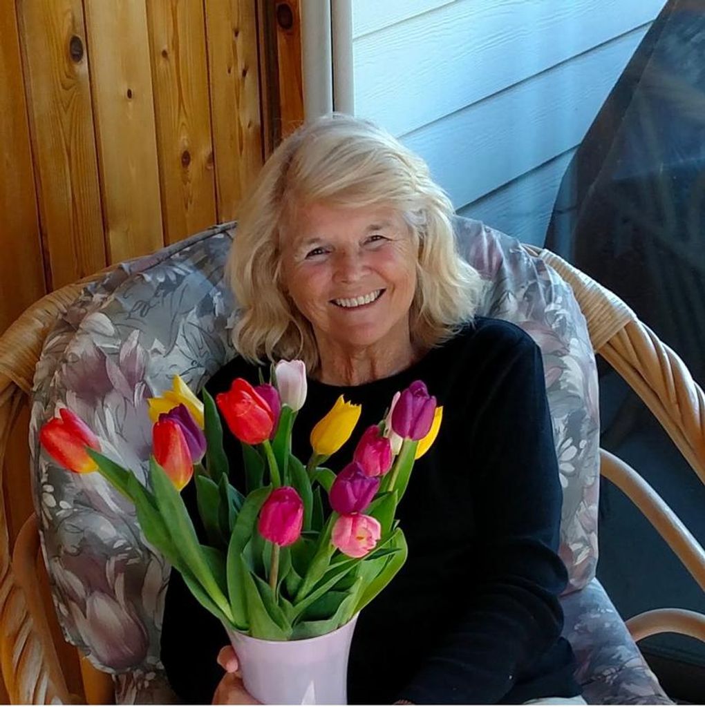 Donna Daniel Profile Photo