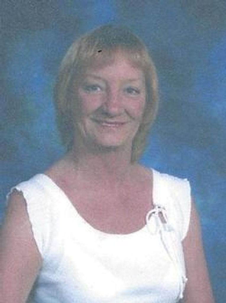 Jo Robertson Profile Photo