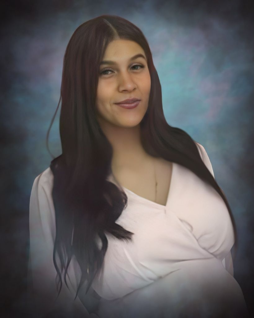 Leslie Johnna Torres Profile Photo